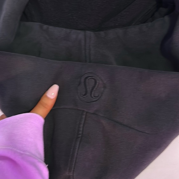 Size 4 Lululemon Original Scuba- Black - Picture 2 of 5
